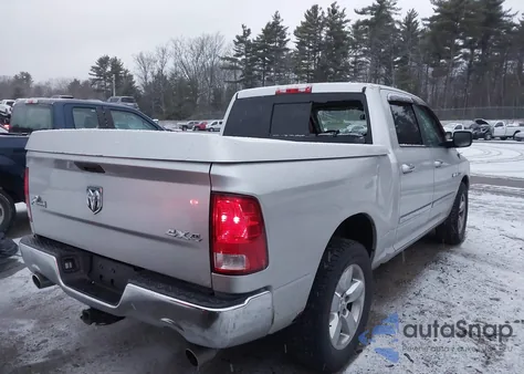 2010 Dodge Ram 1500 Slt/Sport/Trx z USA, uszkodzony, nr VIN 1D7RV1CT0AS140548